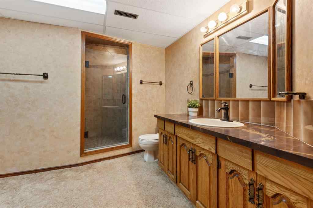MLS® A2213186 - 4211 69 Street  in Duggan Park Camrose, Residential