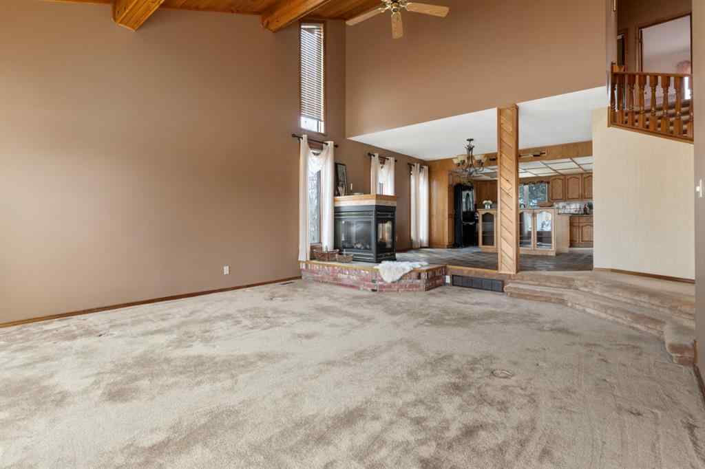 MLS® A2213186 - 4211 69 Street  in Duggan Park Camrose, Residential