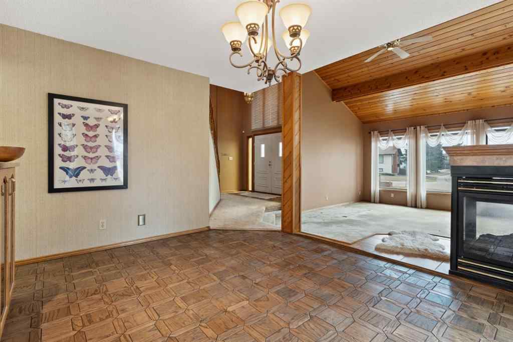 MLS® A2213186 - 4211 69 Street  in Duggan Park Camrose, Residential