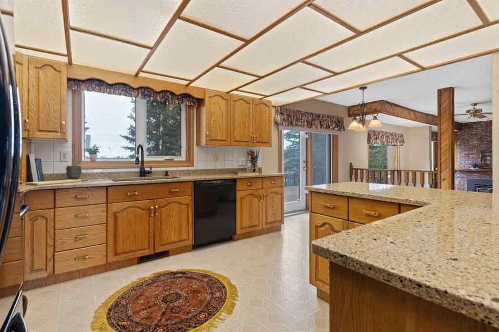MLS® A2213186 - 4211 69 Street  in Duggan Park Camrose, Residential
