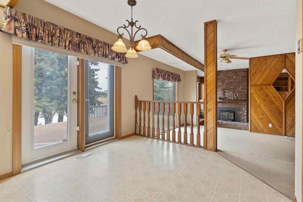 MLS® A2213186 - 4211 69 Street  in Duggan Park Camrose, Residential