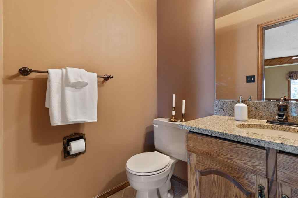 MLS® A2213186 - 4211 69 Street  in Duggan Park Camrose, Residential