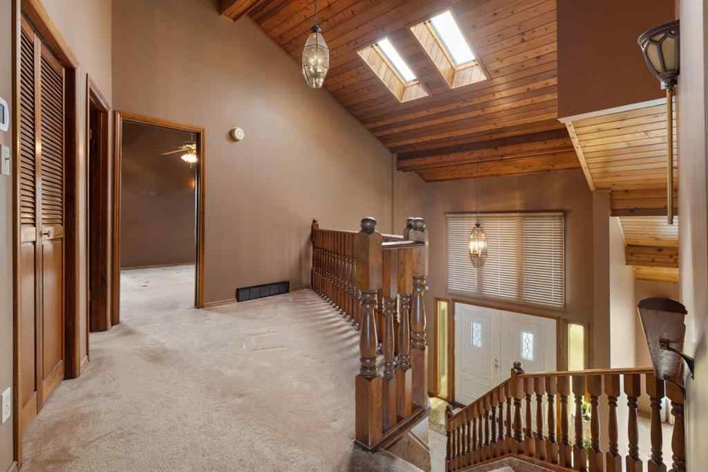 MLS® A2213186 - 4211 69 Street  in Duggan Park Camrose, Residential