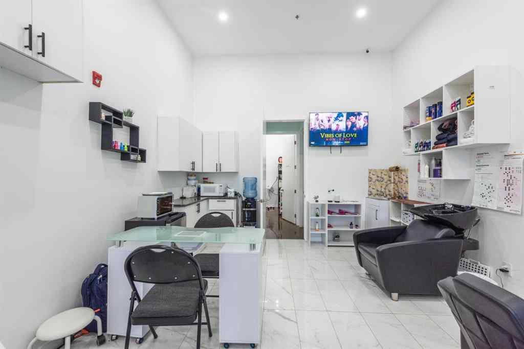 MLS® A2213202 - 4150 109 Avenue NE in Stoney 3 Calgary, Commercial