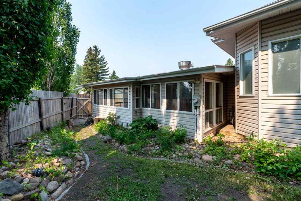 MLS® A2213211 - 5107 41 Street  in Southridge Lloydminster, Residential