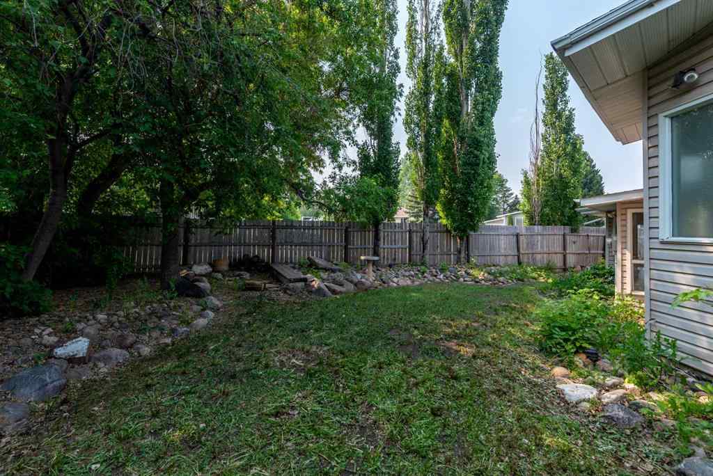 MLS® A2213211 - 5107 41 Street  in Southridge Lloydminster, Residential
