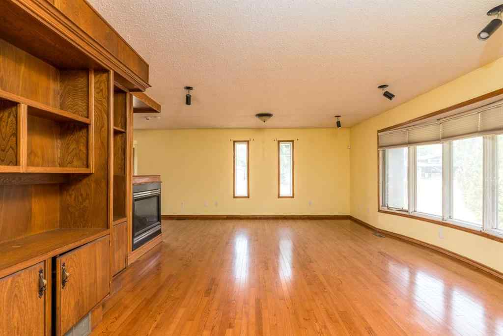 MLS® A2213211 - 5107 41 Street  in Southridge Lloydminster, Residential