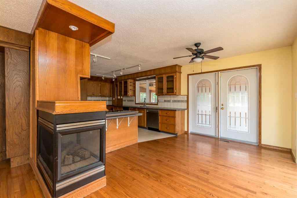 MLS® A2213211 - 5107 41 Street  in Southridge Lloydminster, Residential