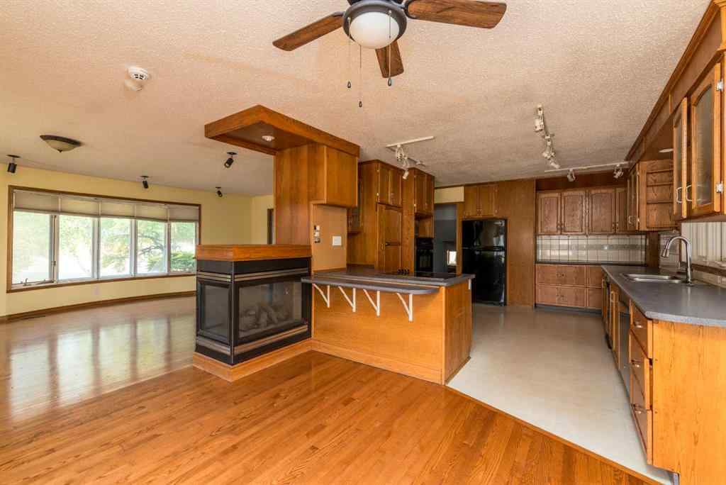 MLS® A2213211 - 5107 41 Street  in Southridge Lloydminster, Residential