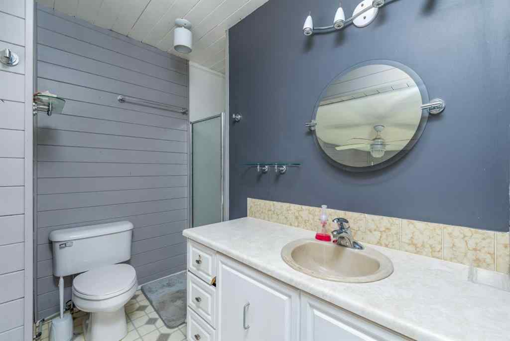 MLS® A2213211 - 5107 41 Street  in Southridge Lloydminster, Residential