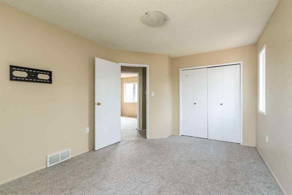 MLS® A2213211 - 5107 41 Street  in Southridge Lloydminster, Residential