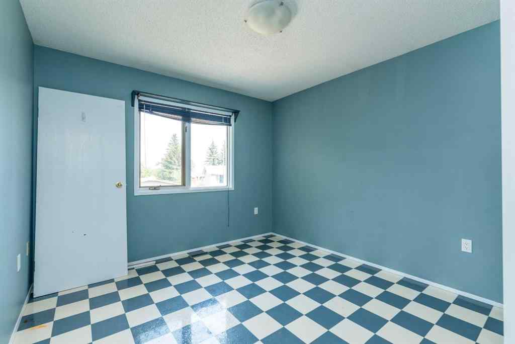 MLS® A2213211 - 5107 41 Street  in Southridge Lloydminster, Residential
