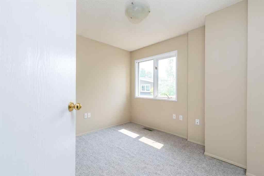 MLS® A2213211 - 5107 41 Street  in Southridge Lloydminster, Residential