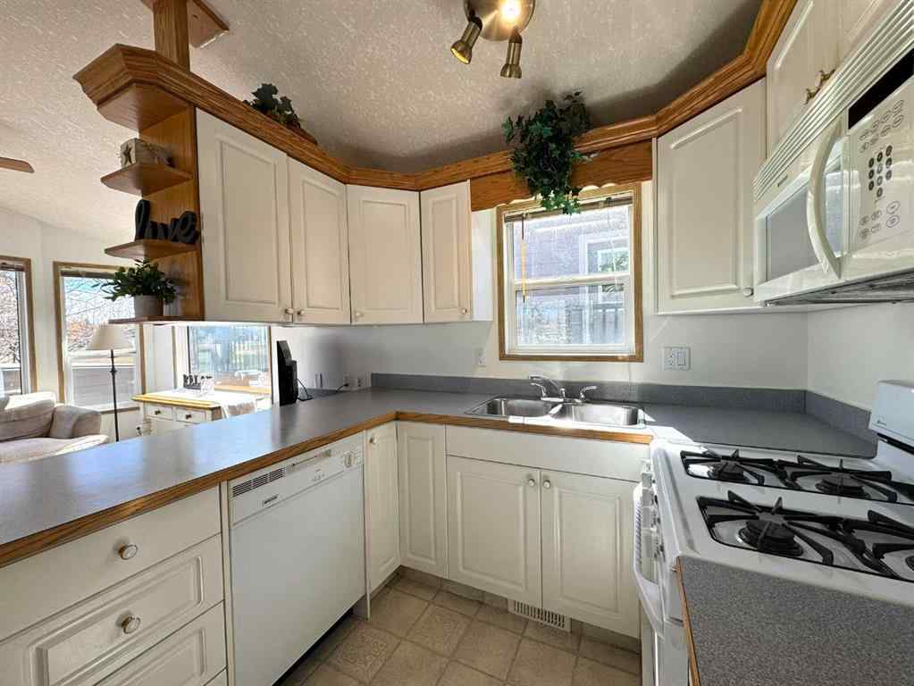 MLS® A2213218 - Unit #2010 35468 Range Road 30   in Gleniffer Lake Rural Red Deer County, Residential