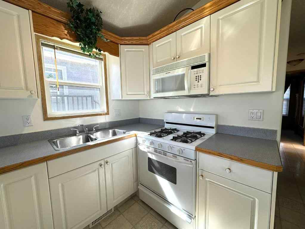 MLS® A2213218 - Unit #2010 35468 Range Road 30   in Gleniffer Lake Rural Red Deer County, Residential