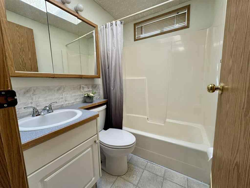 MLS® A2213218 - Unit #2010 35468 Range Road 30   in Gleniffer Lake Rural Red Deer County, Residential
