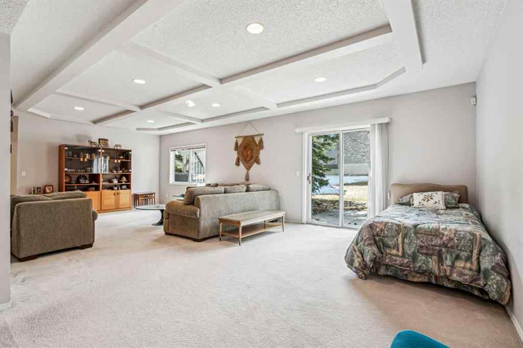 MLS® A2213269 - 76 Christie Gardens SW in Christie Park Calgary, Residential