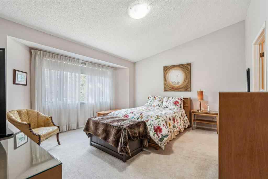 MLS® A2213269 - 76 Christie Gardens SW in Christie Park Calgary, Residential