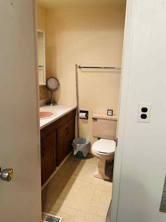 MLS® A2213379 - 406 3 Avenue  in NONE Warner, Residential