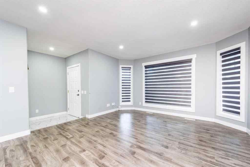 MLS® A2213387 - 163 Anaheim Circle NE in Monterey Park Calgary, Residential