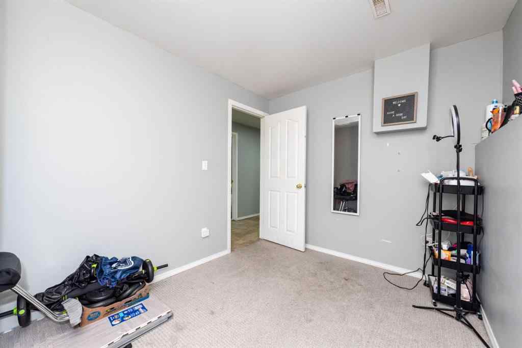 MLS® A2213387 - 163 Anaheim Circle NE in Monterey Park Calgary, Residential