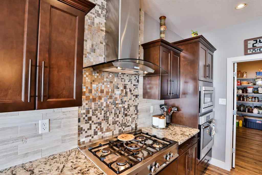 MLS® A2213395 - 239 Northlander Bend W in Garry Station Lethbridge, Residential