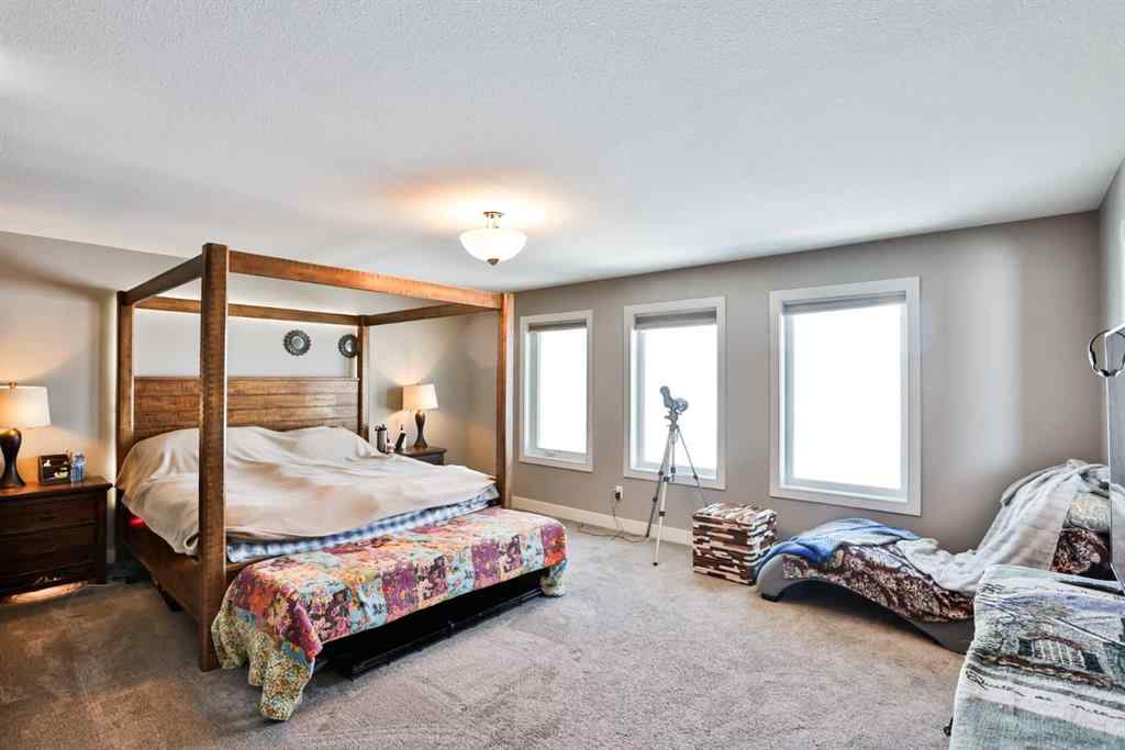 MLS® A2213395 - 239 Northlander Bend W in Garry Station Lethbridge, Residential