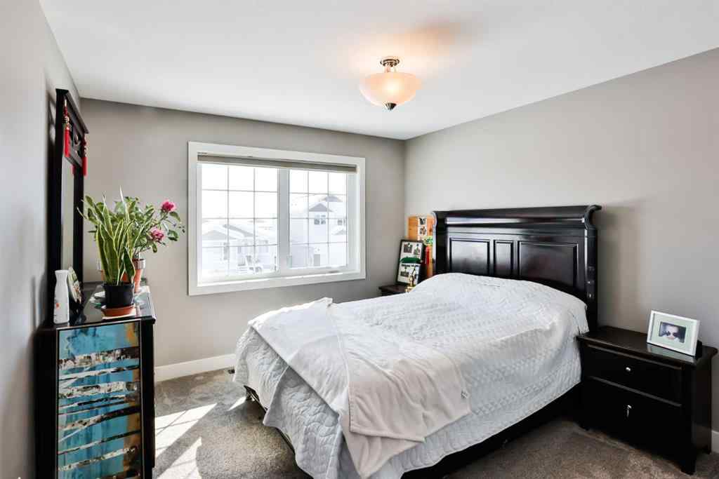 MLS® A2213395 - 239 Northlander Bend W in Garry Station Lethbridge, Residential