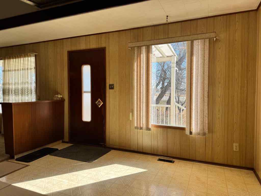 MLS® A2213443 - 9920 113 Street  in NONE Fairview, Residential