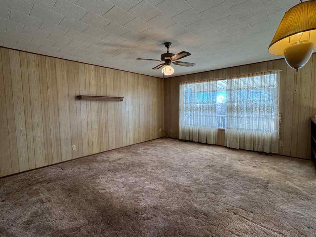 MLS® A2213443 - 9920 113 Street  in NONE Fairview, Residential