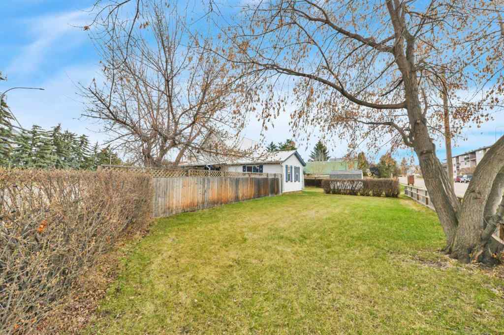 MLS® A2213462 - 5140 48 Street  in Central Innisfail Innisfail, Residential