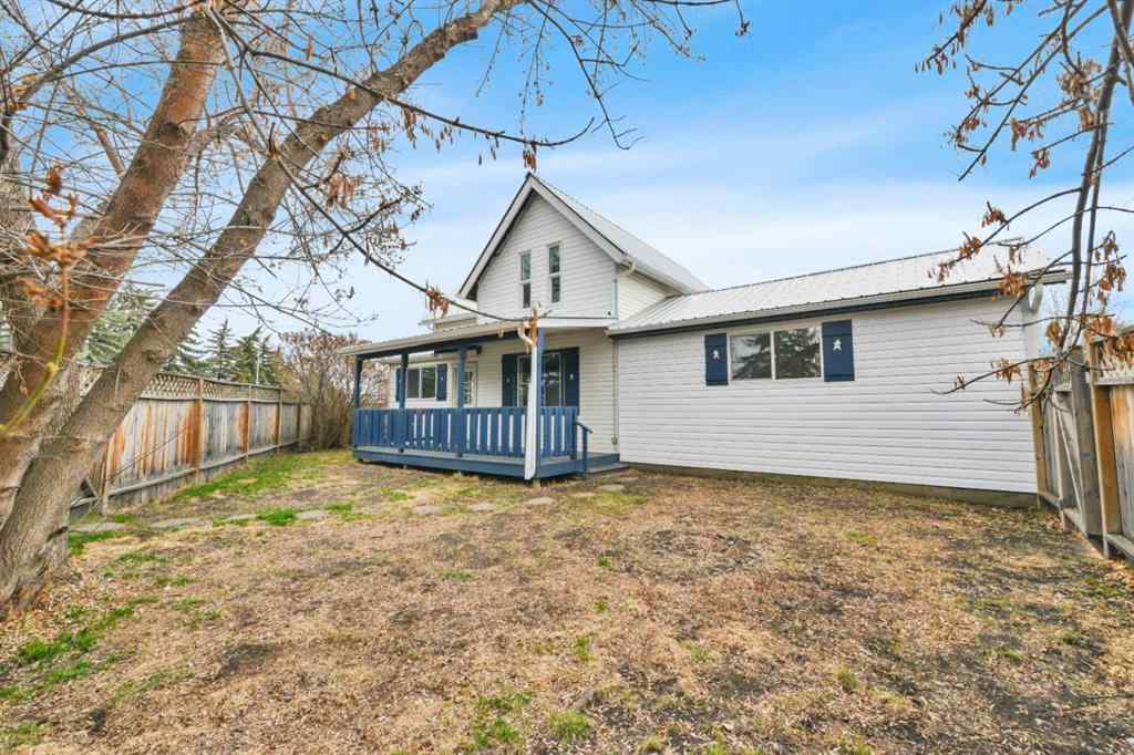 MLS® A2213462 - 5140 48 Street  in Central Innisfail Innisfail, Residential