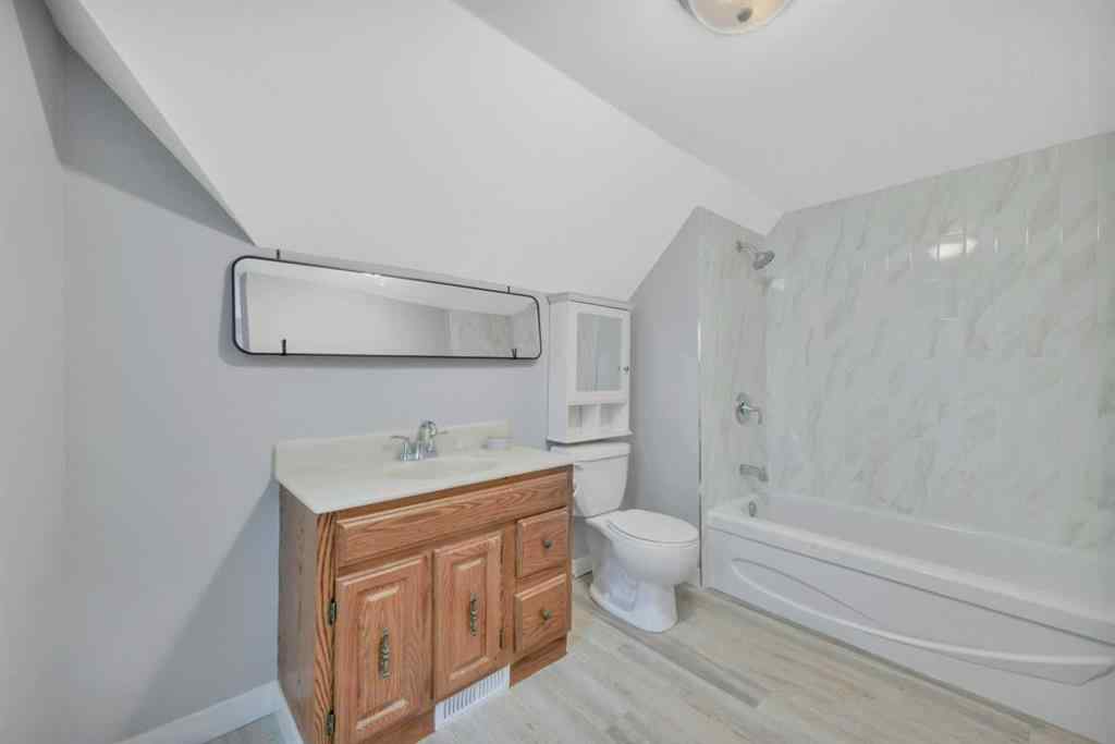 MLS® A2213462 - 5140 48 Street  in Central Innisfail Innisfail, Residential
