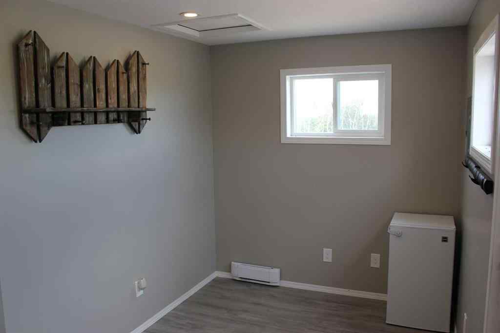 MLS® A2213553 - 37479 Range Road 260   in NONE Rural Red Deer County, Residential