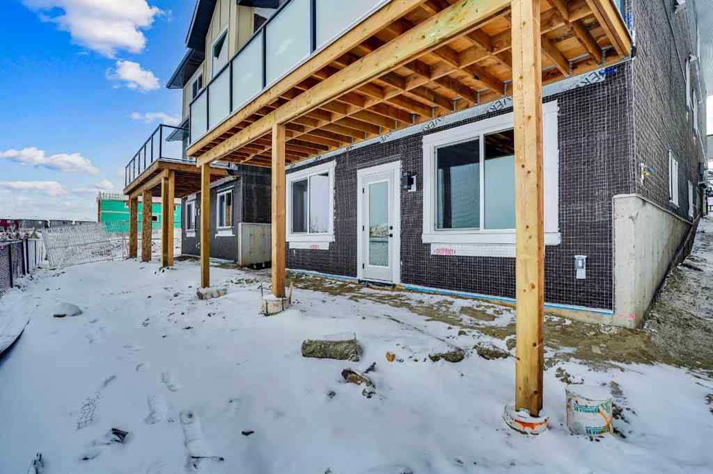 MLS® A2213557 - 256 Savanna Drive NE in Saddle Ridge Calgary, Residential
