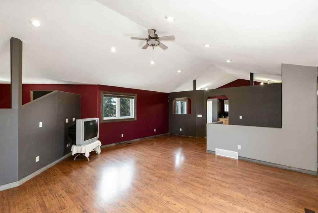 MLS® A2213563 - 34156 Range Road 270   in NONE Rural Red Deer County, Agri-Business