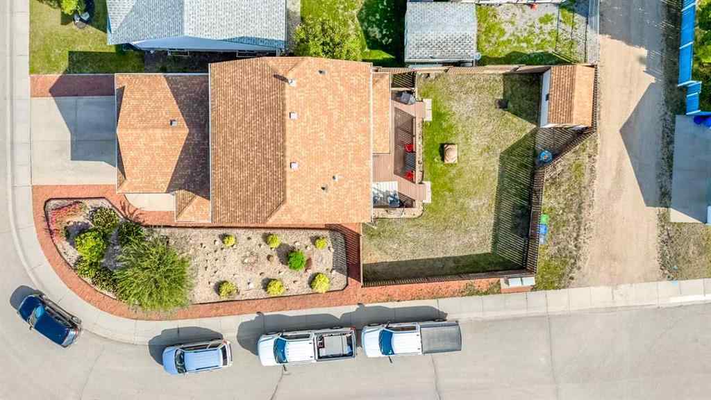 MLS® A2213585 - 35 Logan Close  in Lancaster Meadows Red Deer, Residential