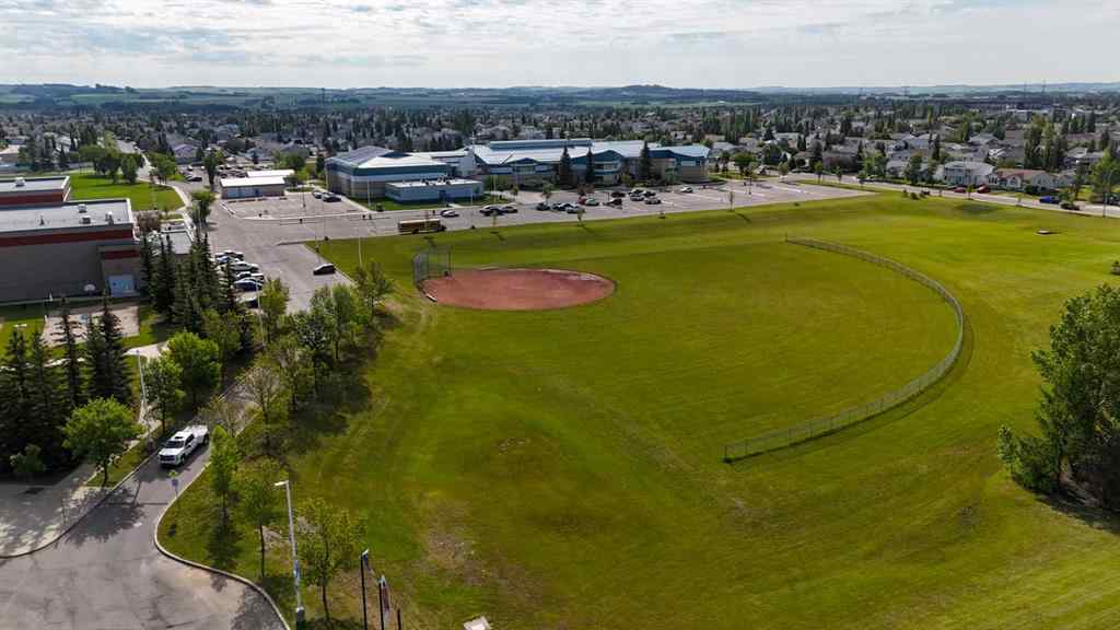MLS® A2213585 - 35 Logan Close  in Lancaster Meadows Red Deer, Residential