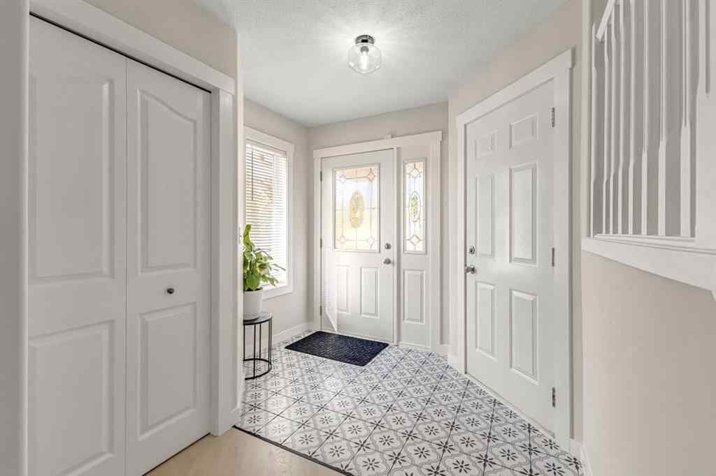 MLS® A2213585 - 35 Logan Close  in Lancaster Meadows Red Deer, Residential