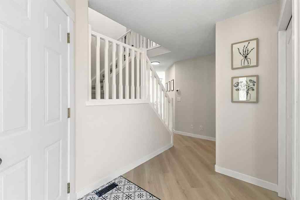 MLS® A2213585 - 35 Logan Close  in Lancaster Meadows Red Deer, Residential