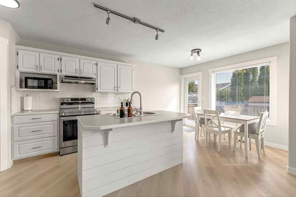 MLS® A2213585 - 35 Logan Close  in Lancaster Meadows Red Deer, Residential