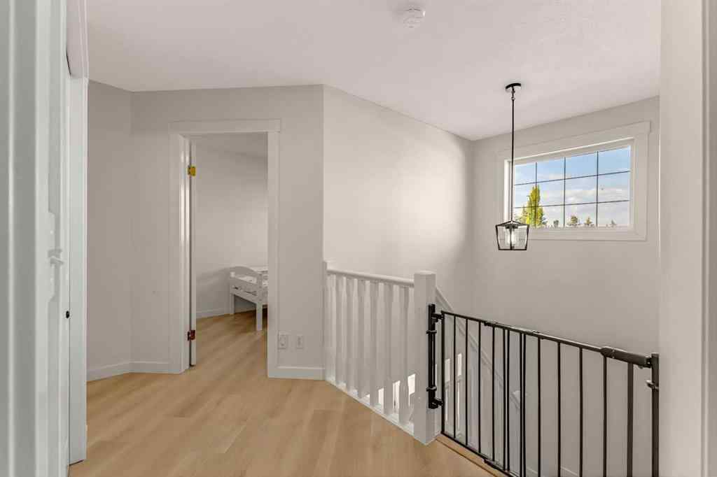 MLS® A2213585 - 35 Logan Close  in Lancaster Meadows Red Deer, Residential