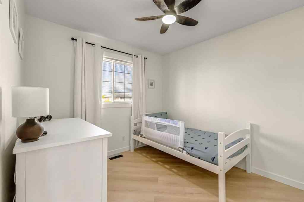 MLS® A2213585 - 35 Logan Close  in Lancaster Meadows Red Deer, Residential
