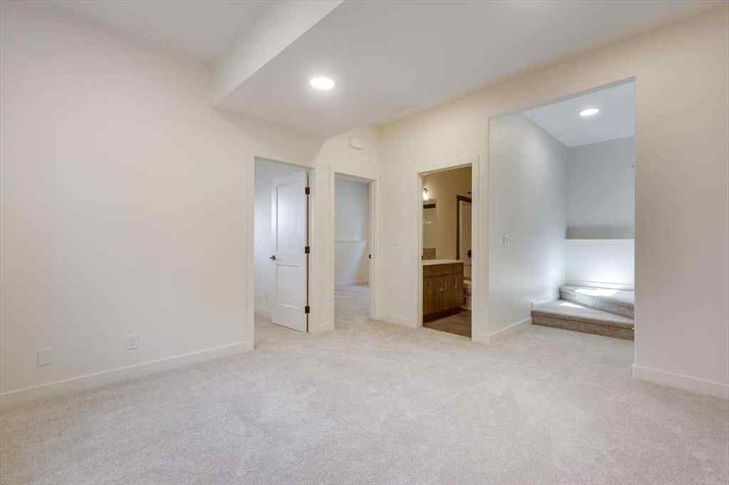 MLS® A2213637 - 136 Hollman Close  in Hawkridge Estates Penhold, Residential