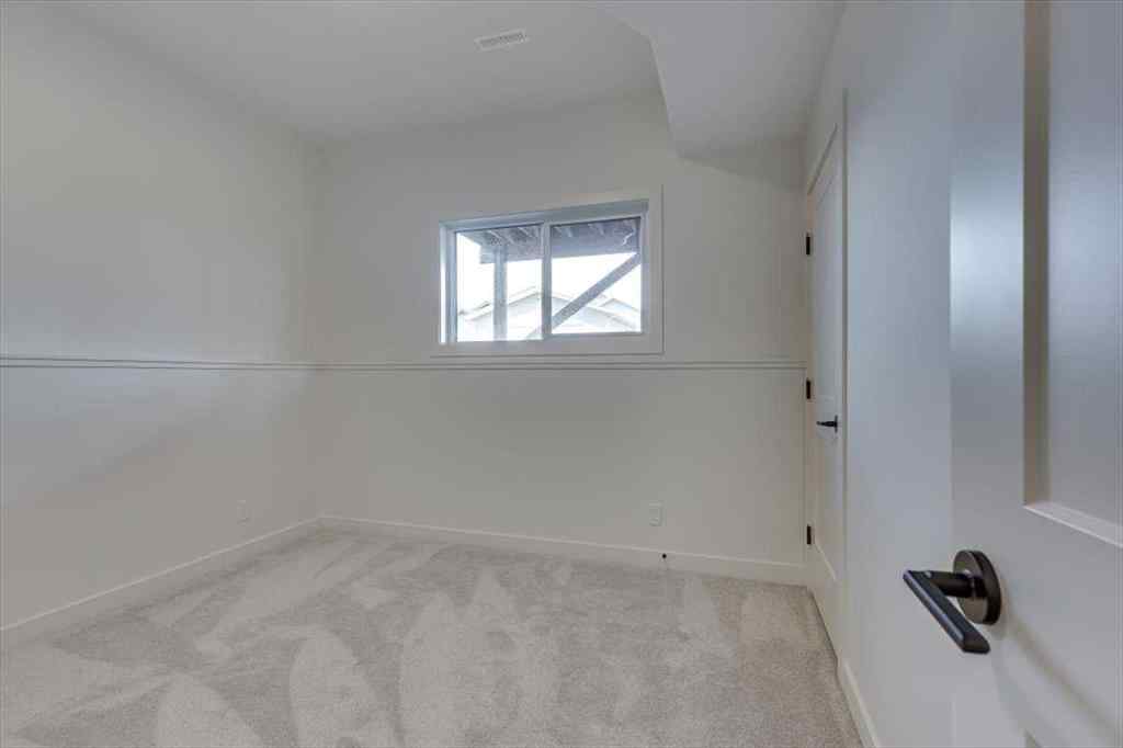 MLS® A2213637 - 136 Hollman Close  in Hawkridge Estates Penhold, Residential