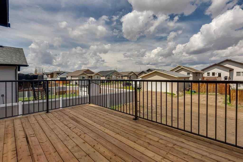 MLS® A2213637 - 136 Hollman Close  in Hawkridge Estates Penhold, Residential