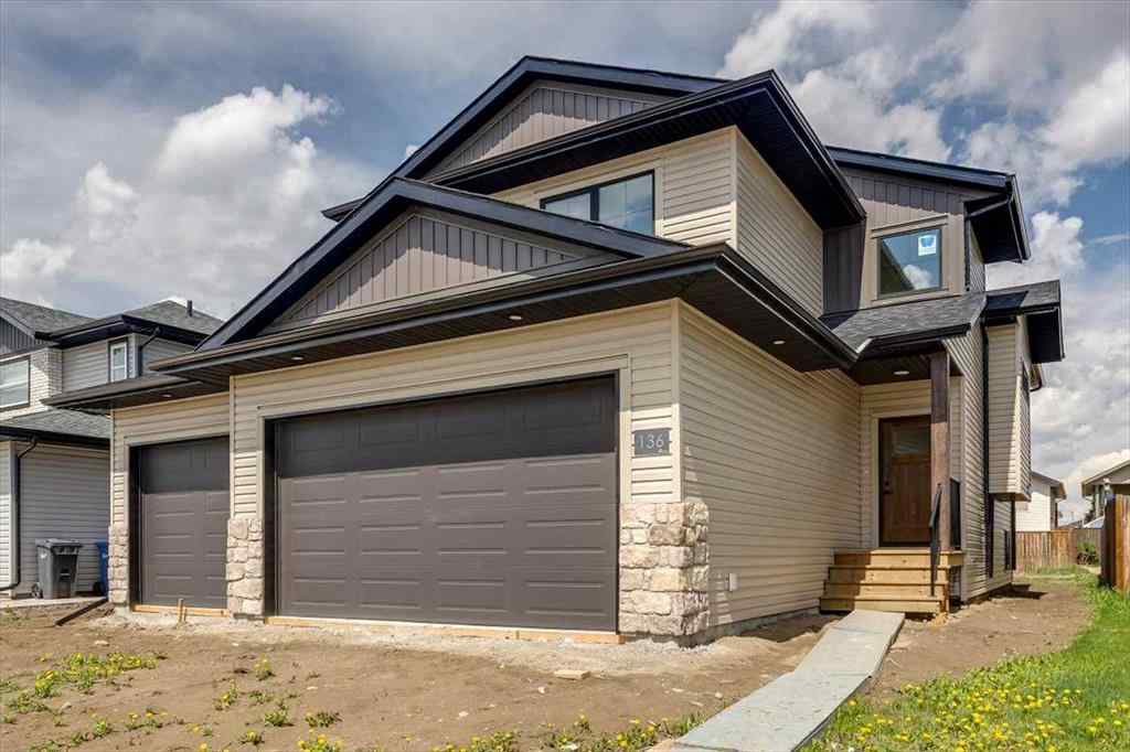 MLS® A2213637 - 136 Hollman Close  in Hawkridge Estates Penhold, Residential