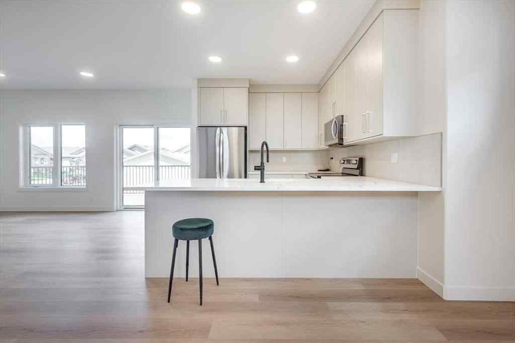 MLS® A2213637 - 136 Hollman Close  in Hawkridge Estates Penhold, Residential