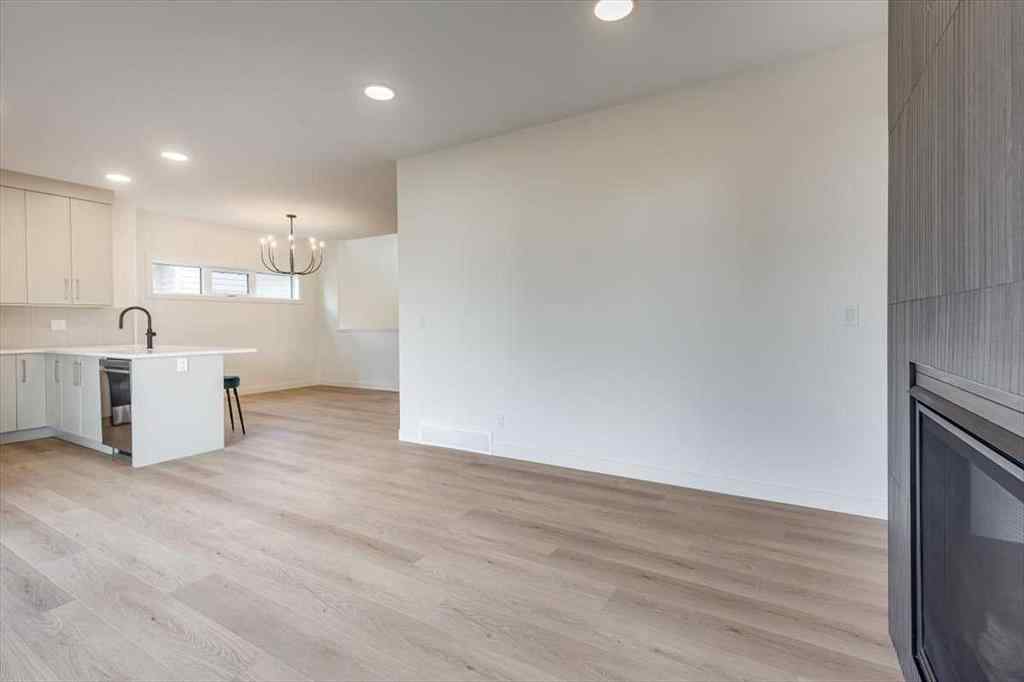 MLS® A2213637 - 136 Hollman Close  in Hawkridge Estates Penhold, Residential