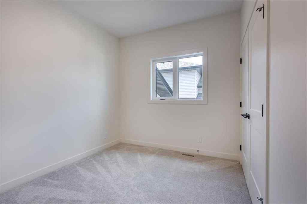 MLS® A2213637 - 136 Hollman Close  in Hawkridge Estates Penhold, Residential